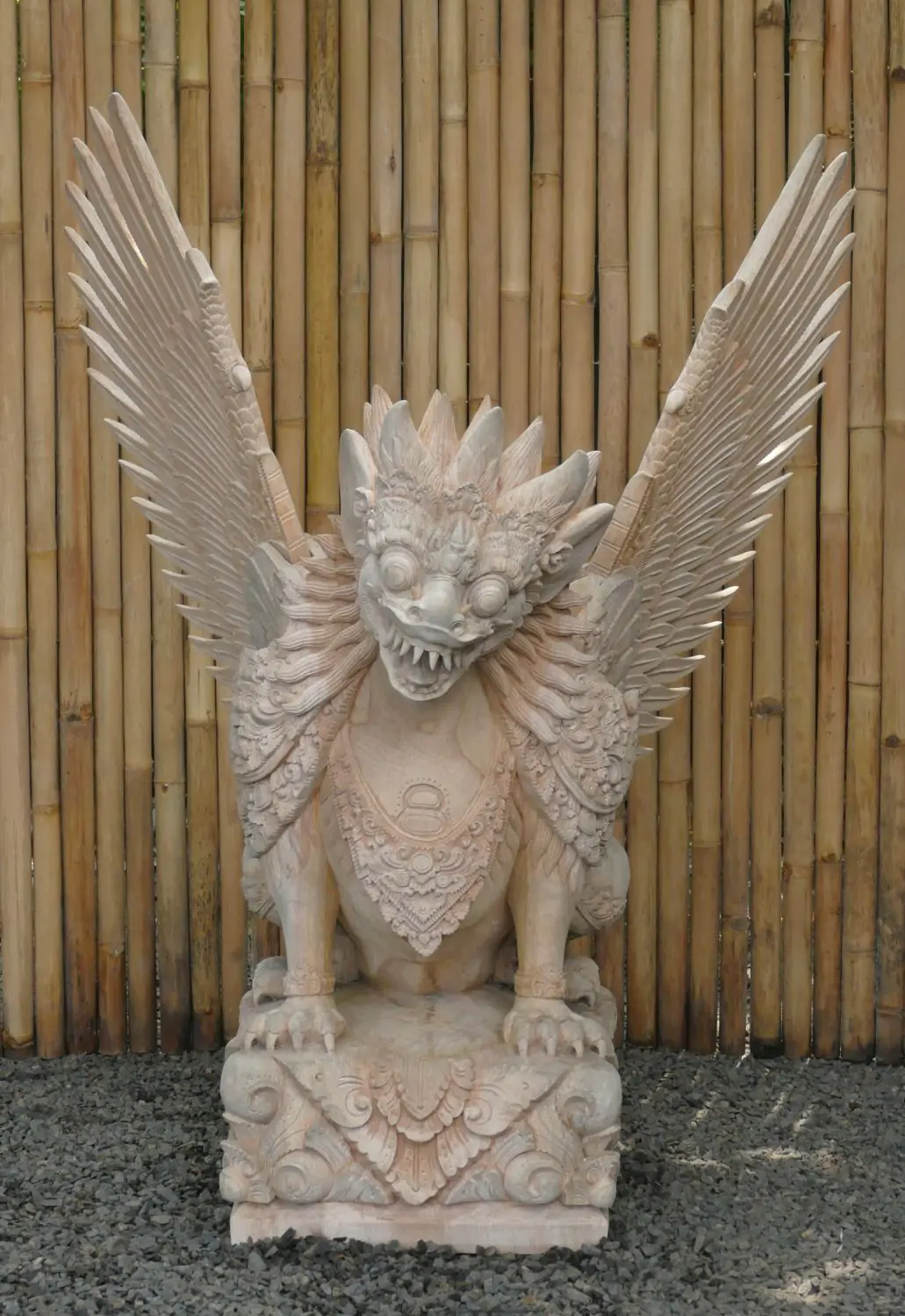  Product image 1 of the product “Singa ambara raja from Acazia wook, easy crack made from wood ”